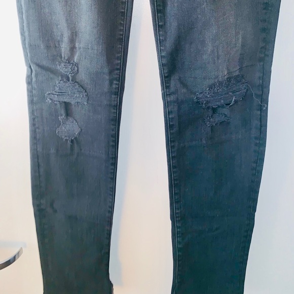 J brand Jeans - Picture 2 of 8